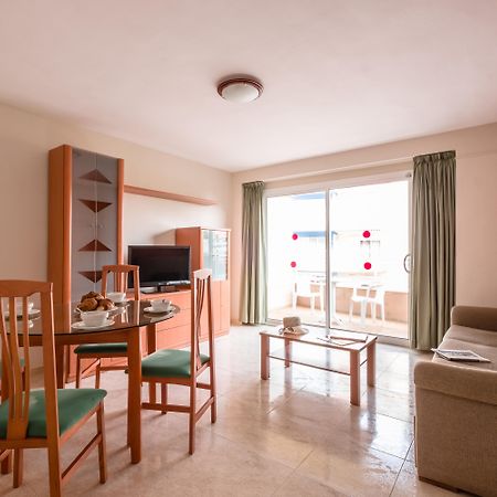 California Apartments ซาลอว์ ภายนอก รูปภาพ