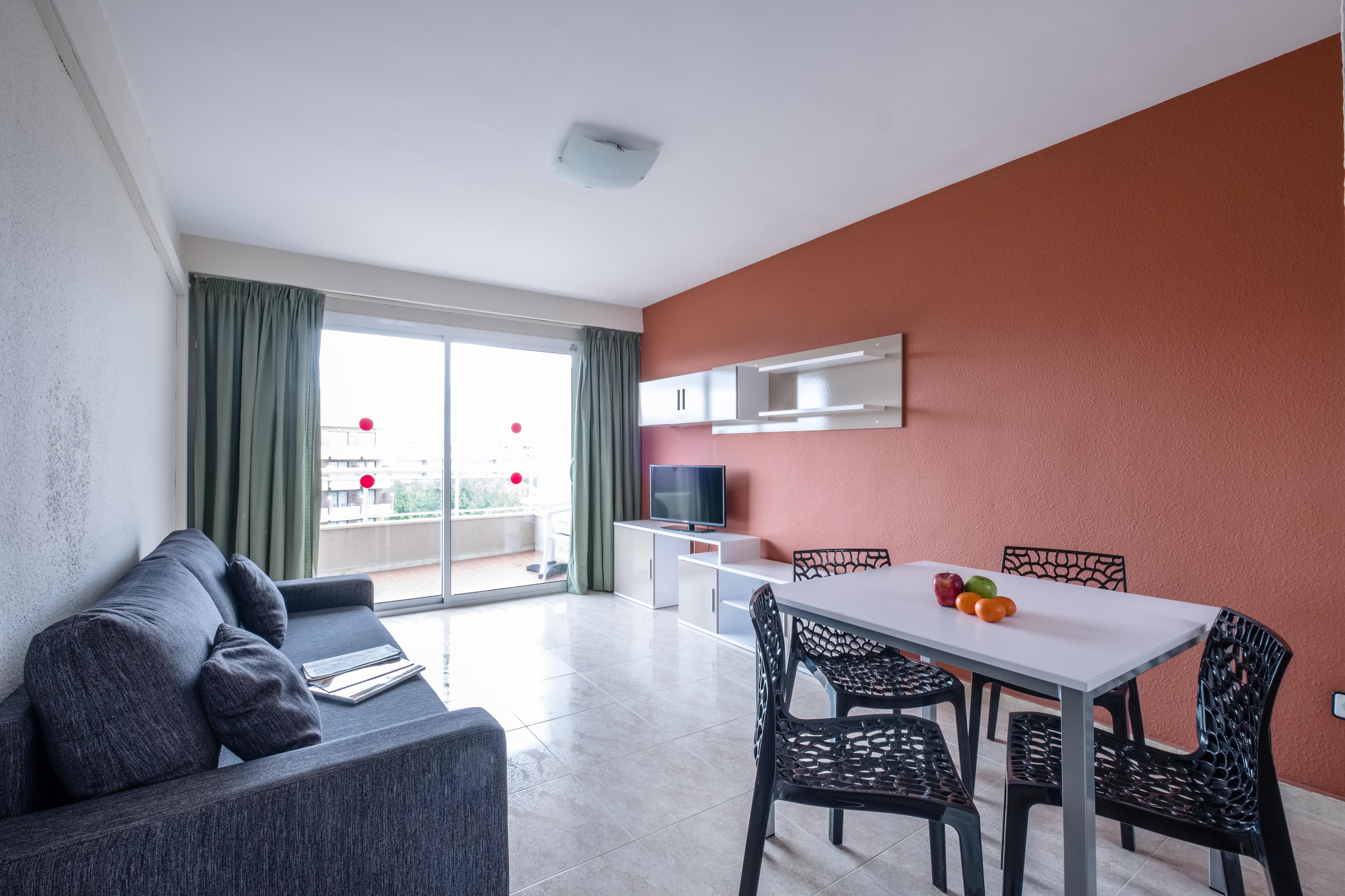 California Apartments ซาลอว์ ภายนอก รูปภาพ