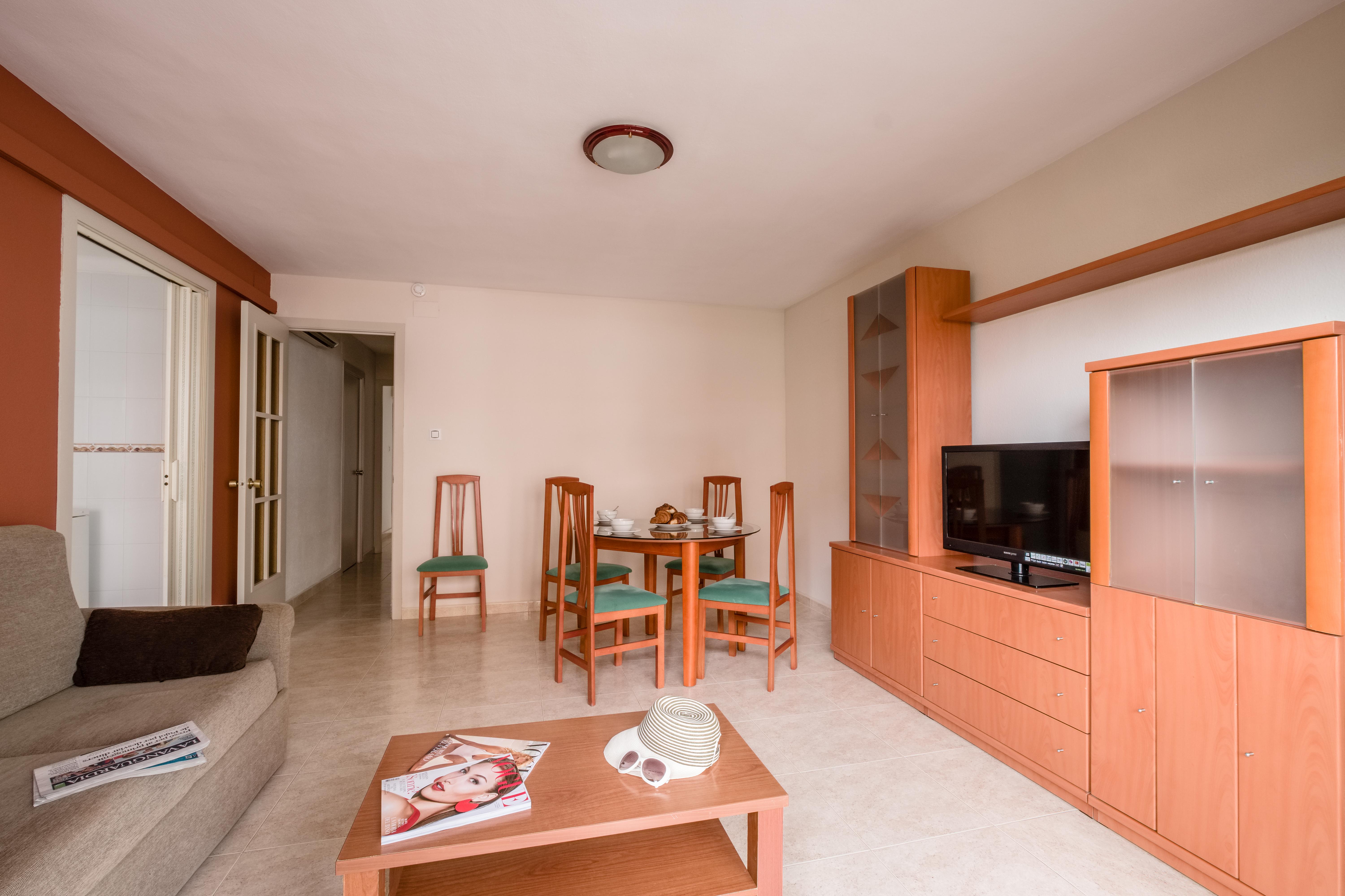 California Apartments ซาลอว์ ภายนอก รูปภาพ