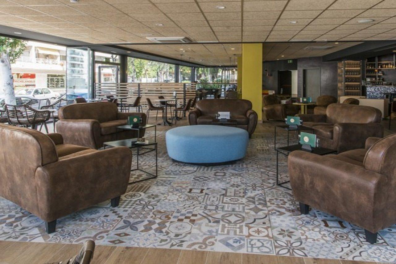 California Apartments ซาลอว์ ภายนอก รูปภาพ